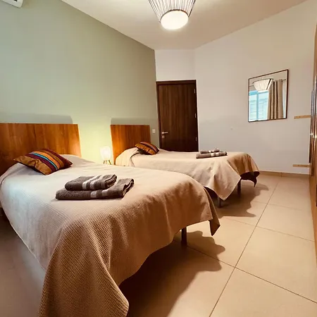 Wedgewood, Depiro Point *