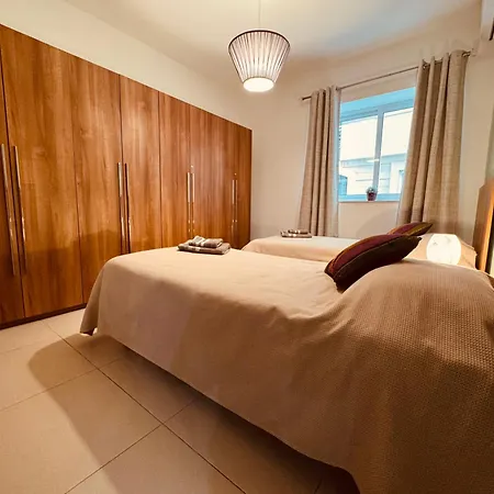 Apartament Wedgewood, Depiro Point